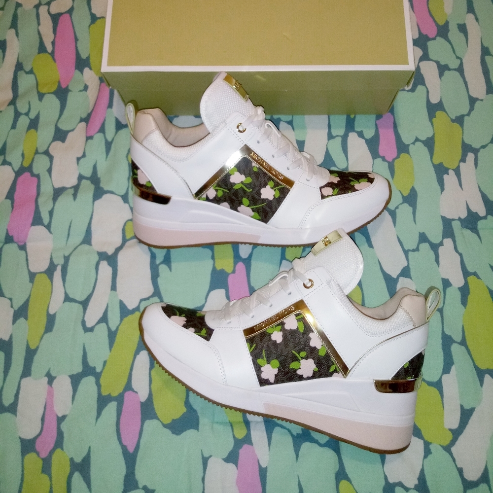 Michael Kors Georgie Trainer Sneakers - Picture 5 of 16